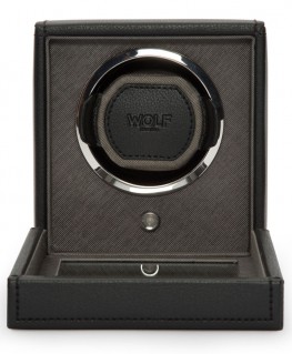 remontoir-une-montre-cub-wolf-1834-couvercle-cuir-noir_461103-wolf-1834