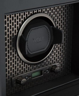 face-avant-remontoir-une-montre-axis-wolf-1834-rangement-cuir-noir_469203-wolf