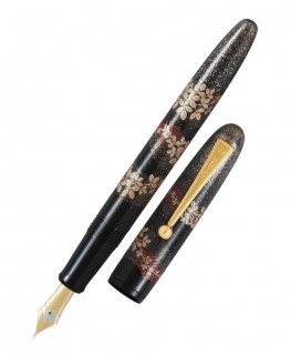 corps-et-capuchon-stylo-plume-namiki-yukari-trefle-sauvage_fn-lp-hag