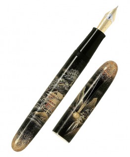 stylo-plume-namiki-yukari-royale-scene-de-nuit_fnk40m-ro-f-bl-namiki-ouvert