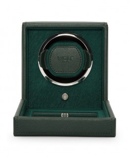 remontoir-une-montre-cub-wolf-1834-couvercle-cuir-vert_461141-wolf-ouvert