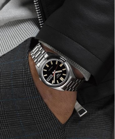 Montre Seiko 5 Automatique Heritage - Cadran Noir, Boîtier Acier - 24 Rubis, étanche 10 Bars - Bracelet Acier - Édition Limitée SRPL93K1 - 10