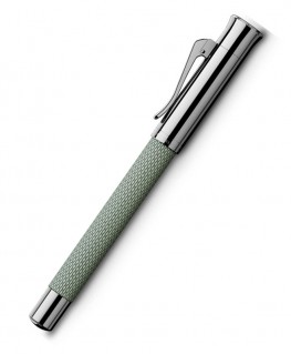 stylo-roller-graf-von-faber-castell-guilloche-noir_145326 -graf-von-faber-castell-ouvert-ferme