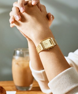 montre-casio-vintage-dore-rectangulaire_aq-230ga-9dmqyes-casio-image-porte