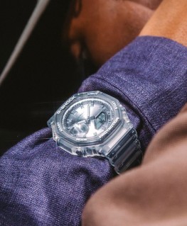 montre-casio-g-shock-ga2100-series-translucide-argetn_ga-2100bm-7a8aer-casio-porte