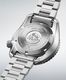 montre-homme-seiko-prospex-automatique-diver's-300m-gmt-edition-limitee_spb509j1-seiko-fond-boitier