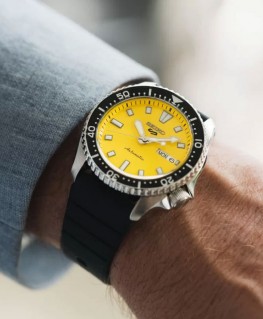 montre-homme-seiko5-automatique-3 aiguilles_srpl87k1-seiko-porte