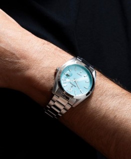 montre-festina-classique-bleu-clair-bracelet-acier_f20707-2-festina-image-porte