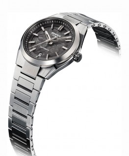 montre-casio-edifice-automatique-carbone-forge_efk-100cd-1aer-casio-profil