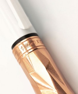 stylo-bic-4-couleurs-orlinksi-tournaire-bronze-rose_100464-tournaire-corps