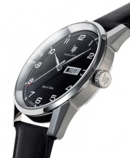montre-lip-himalaya-40mm-jour-date_671721-lip-cadran