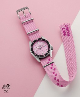 montre-seiko-5-sport-panthere-rose-edition-limitee_srpm07k1-seiko-image-bracelet-nylon