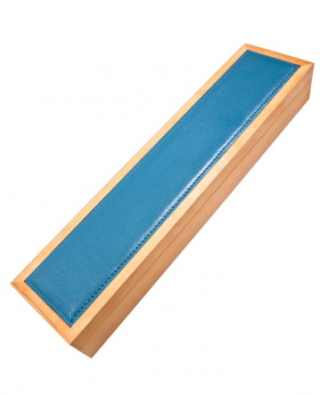 plumier-a-couvercle-plat-atelier-de-laforet-alisier-lagon_16.03.lagon-atelier-de-laforet