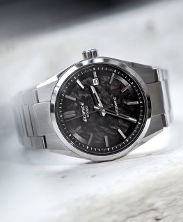 montre-casio-edifice-automatique-carbone-texture-noir_efk-110d-1aer-casio-visuel