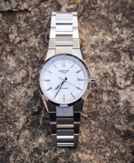 montre-casio-edifice-automatique-carbone-texture-blanc_efk-110d-7aer-casio-visuel-montre