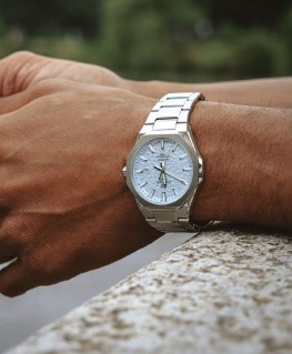 montre-casio-edifice-slim-bleu-texture_efr-s108de-2avuef-casio-image-porte1