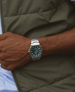 montre-casio-edifice-slim-bleu-gris-texture_efr-s108de-3avuef-casio-porte