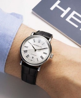 montre-herbelin-inspiration-automatique-acier-cuir-noir-2047AP08-porte