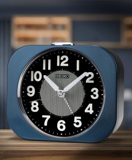 reveil-seiko-plastique-carré-bleu-qhe206l-visuel-2