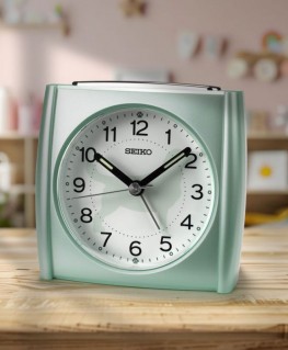 reveil-seiko-plastique-vert-lapin-qhe209m-visuel-2