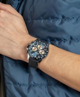 montre-homme-festina-timeless-chronograph-F20561/2-porté