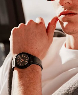 montre-casio-edifice-automatique-EFK-200XPB-1AER-porté
