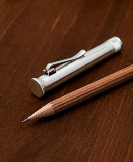 crayon-excellence-graf-von-faber-castell-plaque-platine_118567-graf-von-faber-castell-visuel-ouvert