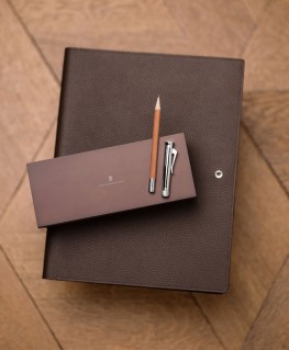 crayon-excellence-graf-von-faber-castell-plaque-platine_118567-graf-von-faber-castell-image2