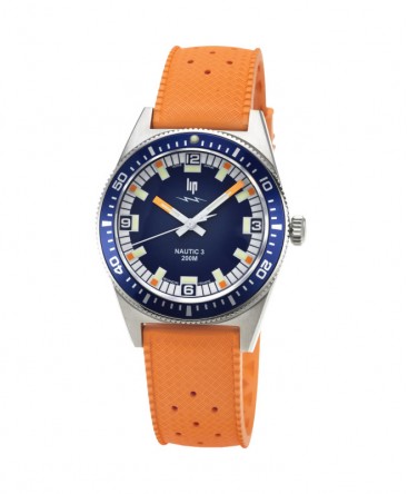 montre-lip-nautic3-quartz-200m-39mm_671861-lip