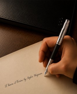 stylo-plume-parker-sonnet-noir-mat-2227789-porté