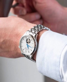 montre-homme-citizen-platfom-open-heart-NH9131-73A-blanche-porté