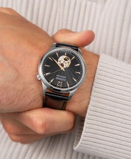 montre-homme-citizen-platfrom-automatique-open-heart-NH9131-14E-noir-porté