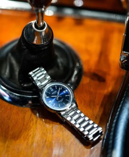 montre-casio-edifice-acier-EFR-109D-2AER-visuel