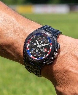 montre-festina-chrono-uk-edition-limitée-noir-bracelet-acier_F20796/1-porté